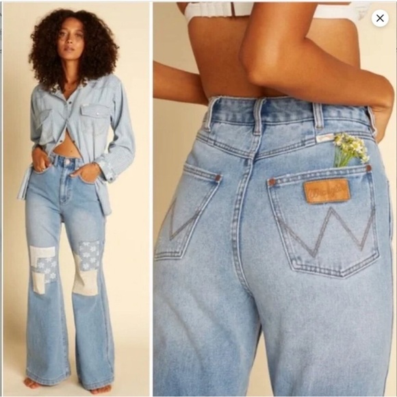 Billabong X Wrangler Super Flare Patchwork Light Denim Jeans Women's 24 - Picture 2 of 12